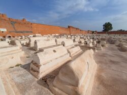 Mellah cemetery graves riad dar taliwint marrakech (2)