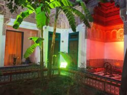 Palais Bahia cour riad dar taliwint marrakech