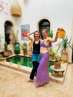 Belly dancing cristina riad dar taliwint marrakech